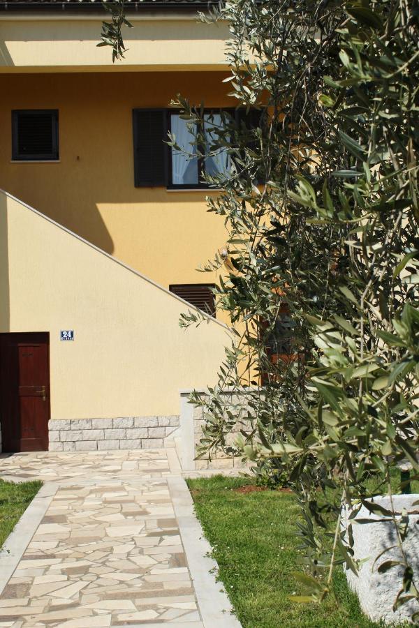 Apartment Dekovic Πόρετς Εξωτερικό φωτογραφία